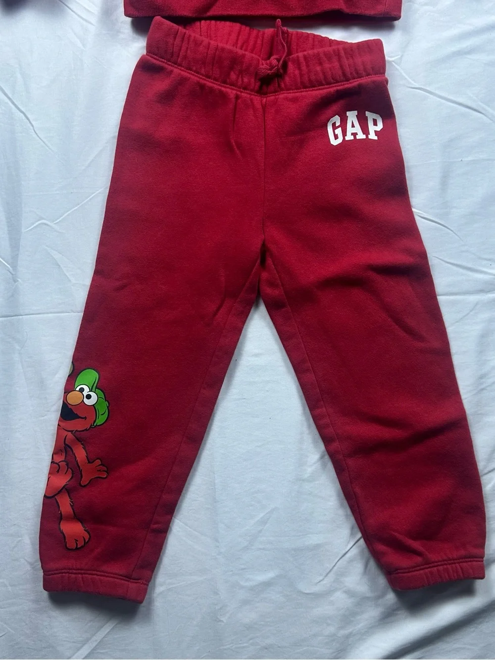 Baby GAP Modern Red Sesame Street Elmo Playing Baseball 2 Piece Set Boys 3T